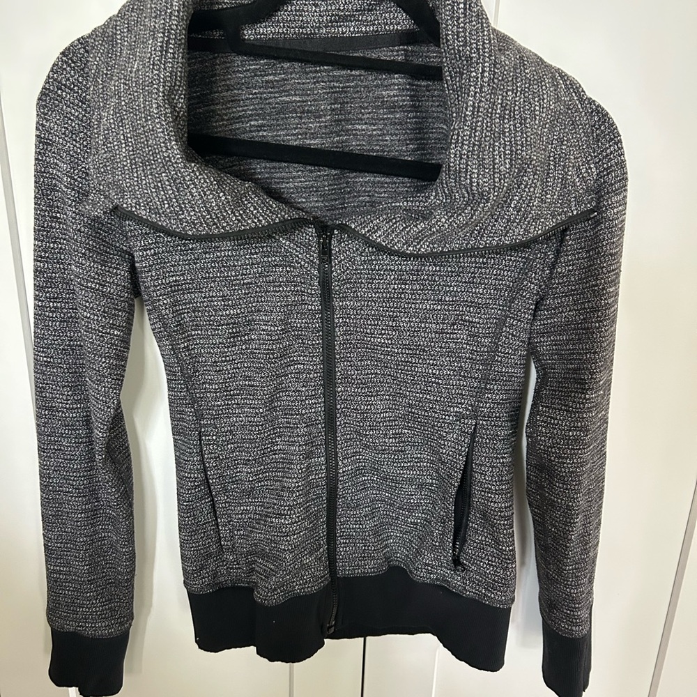 Lululemon Athletica Gray Cowl Neck Sweater with Black Accents